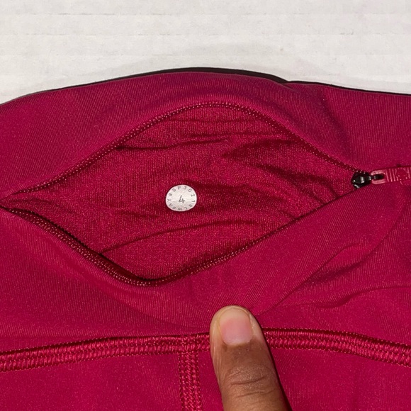 Lululemon Wild Twist 7/8 Compression Leggings - Ruby Red &‎ Fuchsia Pink Size 4 - Picture 5 of 7